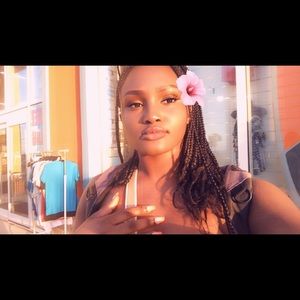 Meet your Posher, Jadeda